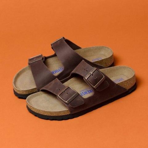 Klapki damskie Birkenstock Arizona Soft Footbed Oiled Leather Habana narrow wąskie (0452763) Birkenstock