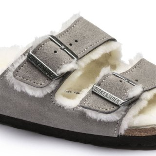 Klapki damskie/męskie ocieplane Birkenstock Arizona Shearling Stone Coin zamsz z wełną owczą regular szerokie (1017402) Birkenstock