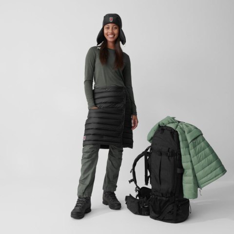 Spódnica trekkingowa damska Fjällräven Expedition Pack Down Skirt Black puchowa czarna (F86367-550) Fjällräven