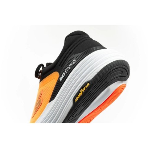 Buty do biegania Skechers Max Cushioning M 220932/ORBK Skechers