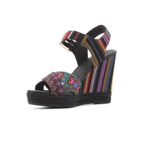 Buty na koturnie Geox W D82P6G 000AW C0042 Geox