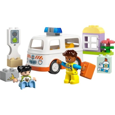 LEGO DUPLO TOWN 10447 Karetka z kierowcą Lego