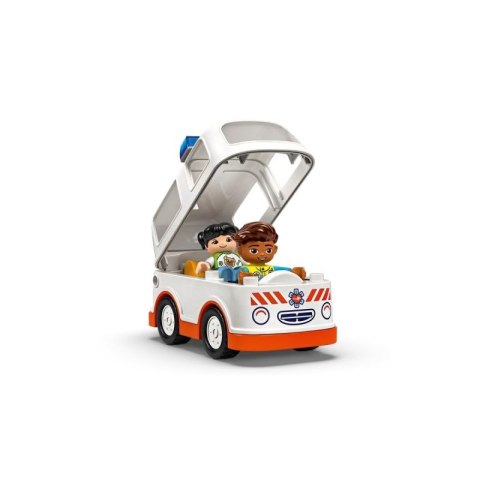 LEGO DUPLO TOWN 10447 Karetka z kierowcą Lego