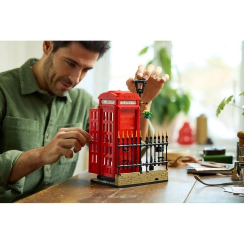Lego 21347 Ideas - Czerwona londyńska budka telefoniczna Lego