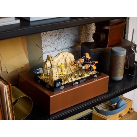LEGO Star Wars 75380 Diorama: Wyścig ścigaczy w Mos Espa Lego