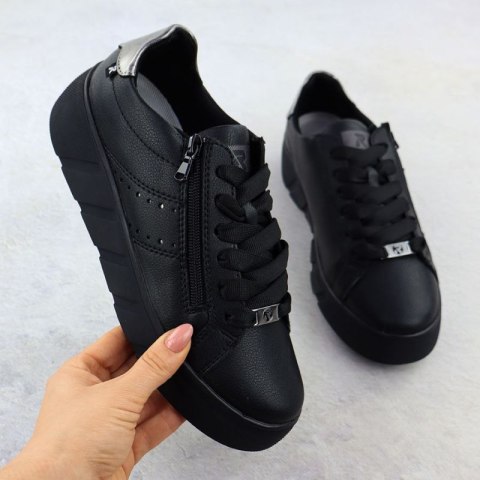 Skórzane półbuty damskie na platformie czarne Rieker W2605-02 Rieker