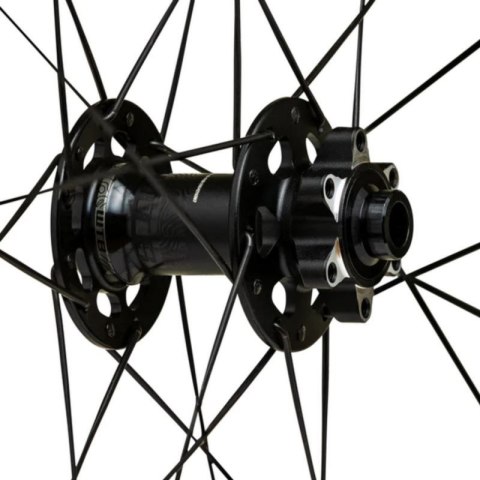 WTB Koło CZR i23x700 przód 100x12 24 6 śrub WTB