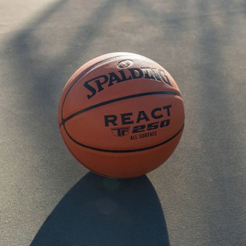 Piłka do koszykówki Spalding React TF-250 76803Z Spalding