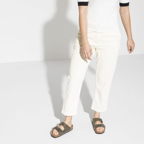 Klapki damskie/męskie Birkenstock Arizona Soft Footbed Oiled Leather Narrow Faded Khaki na wąską stopę olejowana skóra (1019377) Birkenstock