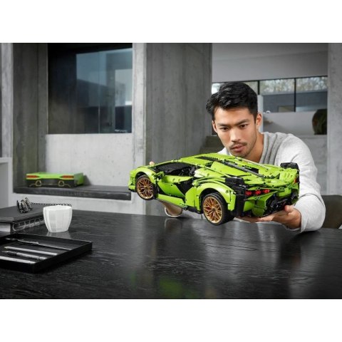 LEGO TECHNIC 42115 Lamborghini Sian FKP 37 Lego