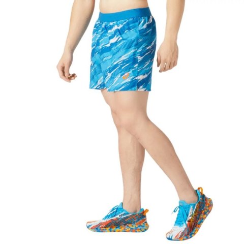 Spodenki ASICS Color Injection 5IN Short M 2011C044-002 Asics